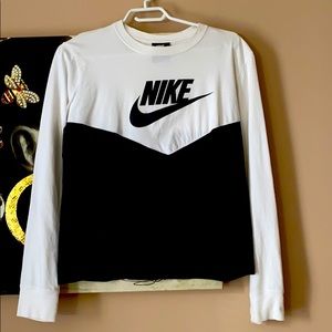 Nike long sleeve shirt